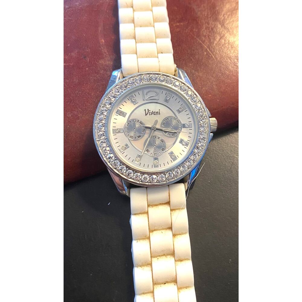 Women's 40mm Silver Tone Vivani Watch with Crystal Accents, Poly Band